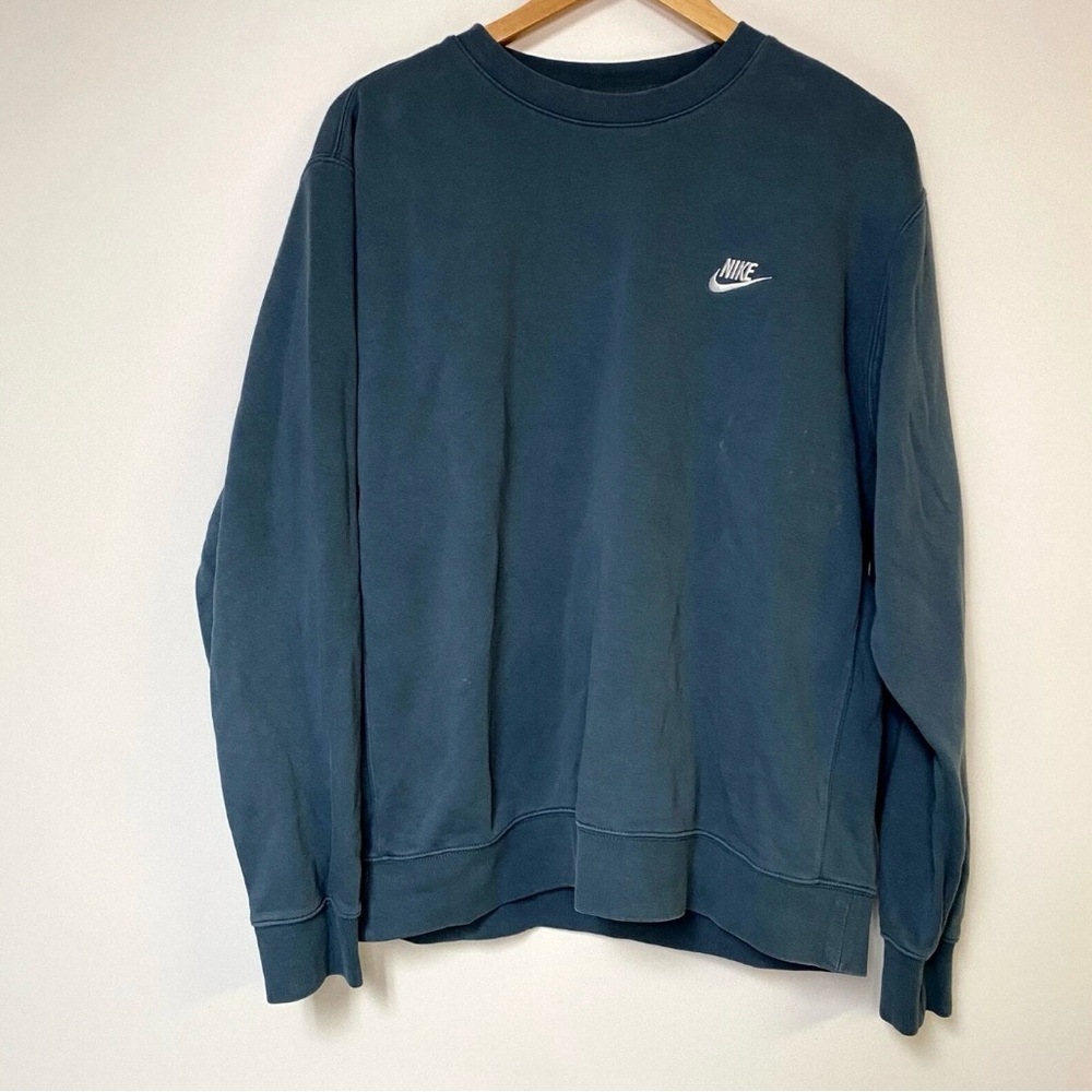 Nike Men's Dark Blue Crewneck Sweater